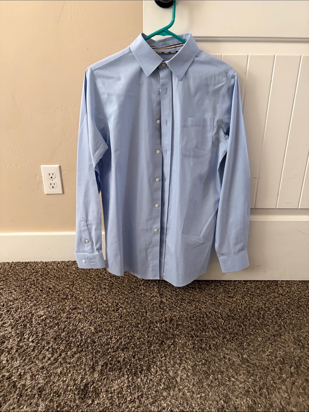 Class Club Men's Light Blue Dress Shirt - Single Pocket Long Sleeve